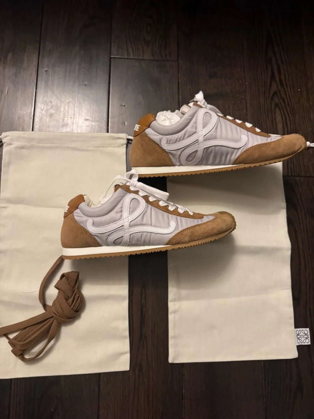 Loewe Ballet Runner 2.0 Sneakers Tennis Shoes size 38 NIB $890 Brown White Gray